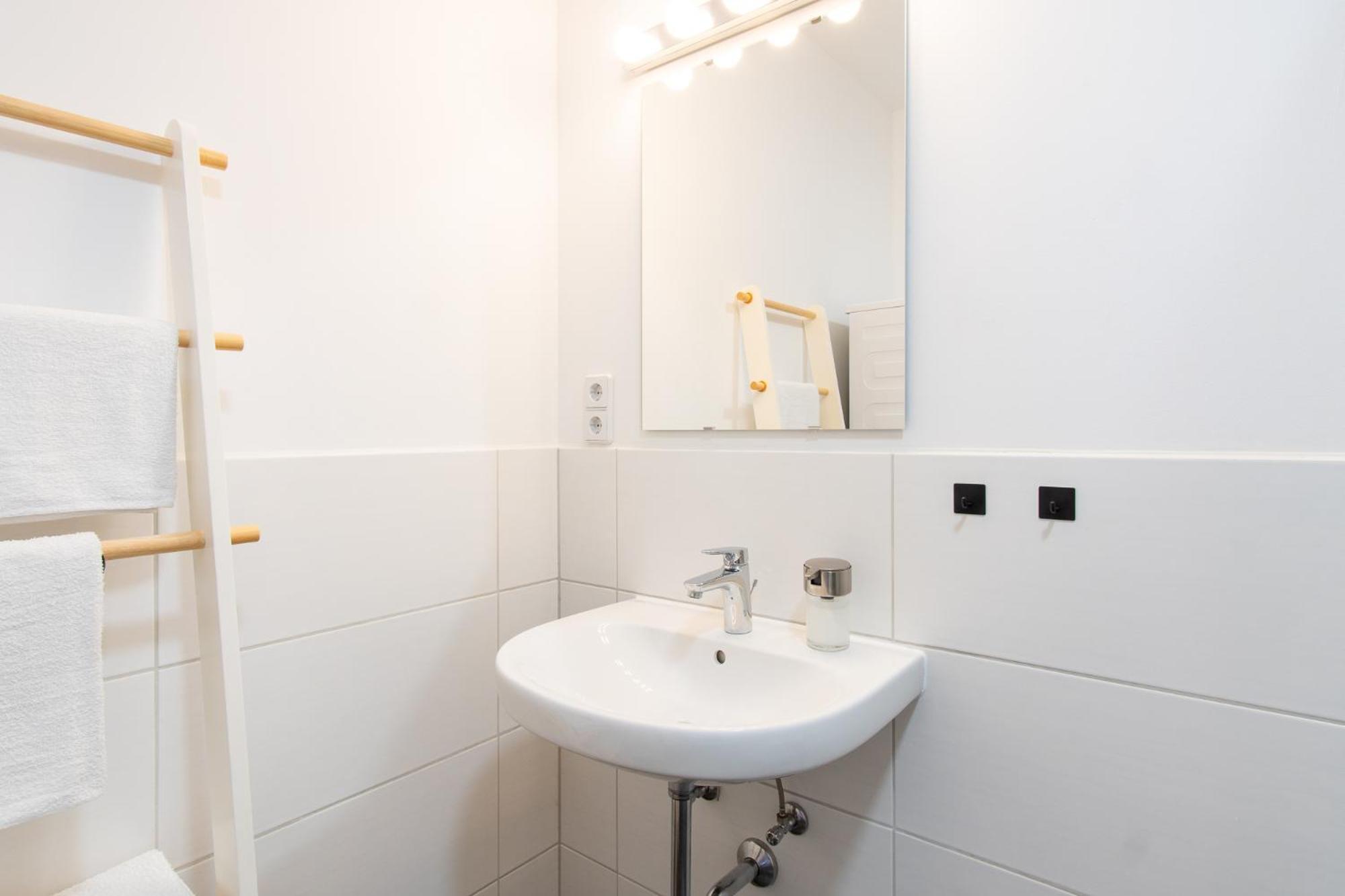 Luxurioeses Apartment, 10Min Innenstadt, Parkplatz إرفورت المظهر الخارجي الصورة